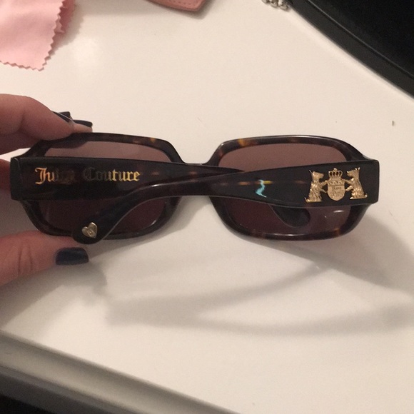 Juicy Couture Sunglasses - Picture 2 of 5